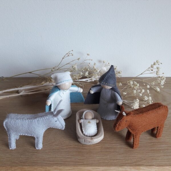 la petite crèche, l'âne et le veau de Pique & Colegram