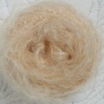 laine Dolly Mo lang yarn blond