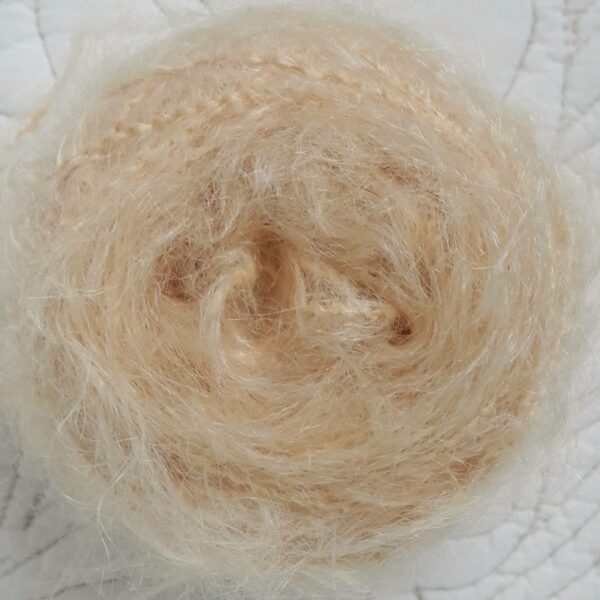 laine Dolly Mo lang yarn blond