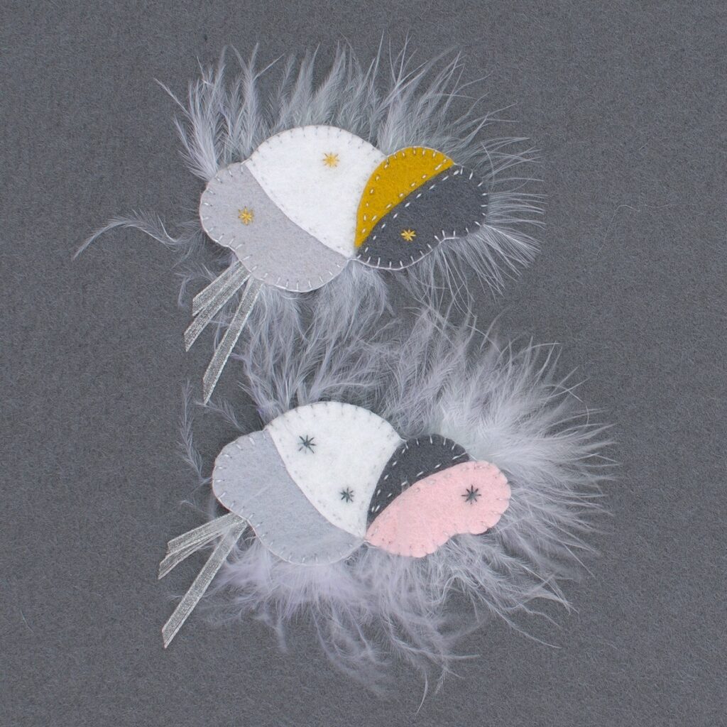 Le kit feutrine de la broche nuage, une création Pique & Colegram