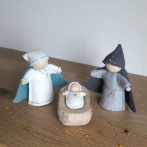 Le kit créatif de la petite crèche en feutrine de laine, un modèle Pique & Colegram
