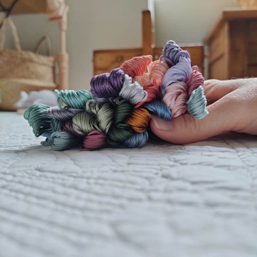 Pique & Colegram propose un atelier de broderie pour broder un panier.